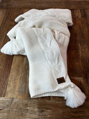 UGG Cream Cable Knit Tassel Throw